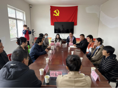 藝術設計學院學生黨支部赴萊蕪青合村開展主題黨日暨文化藝術交流活動